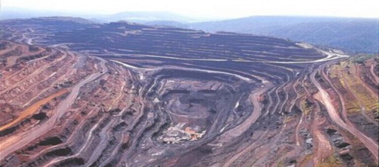 Sobre la minería, Cabandié: «Si es con cianuro, no»
