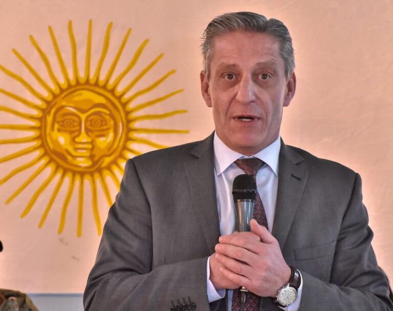 Arcioni anunció la pavimentación del Corredor Bioceánico antes del 2021