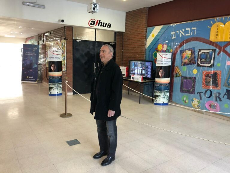 Colegio porteño instala cámara térmica para monitorear temperatura en alumnos y docentes