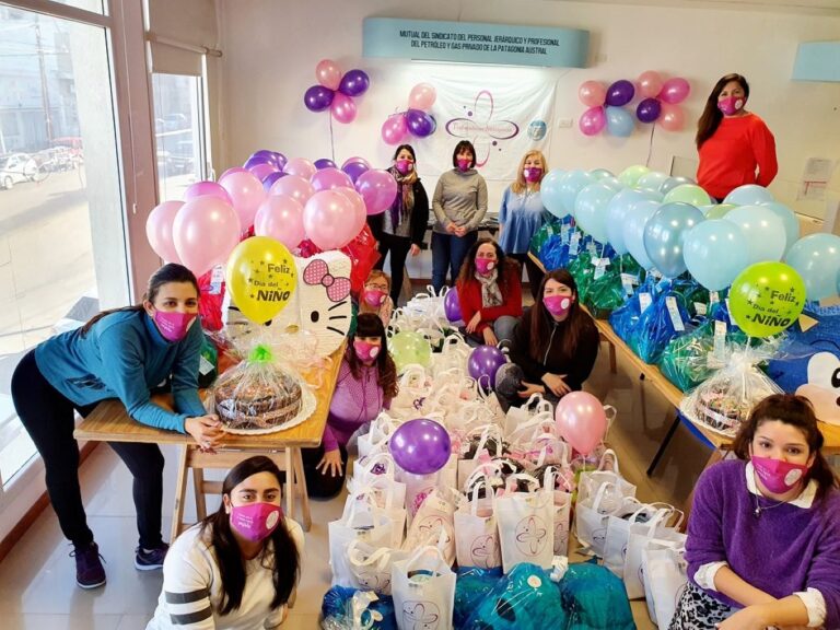 Trabajadoras Jerárquicas llevaron una sonrisa a los niños de un merendero