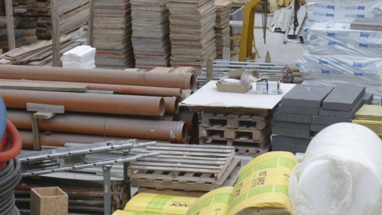 El gobierno incorporó nuevas actividades a la lista de servicios esenciales