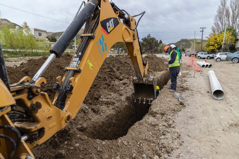 Comodoro: avanzan en la reconstrucción de la avenida Fray Luis Beltrán