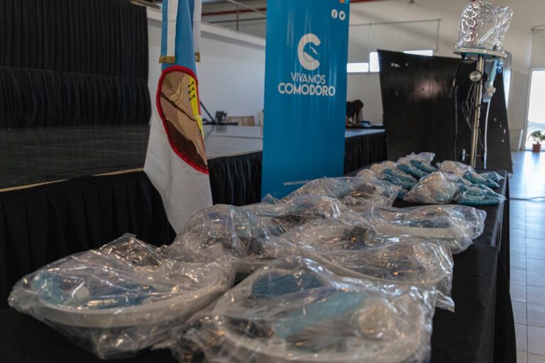 El Municipio donó 10 nuevos cascos de oxígeno para el sistema de salud