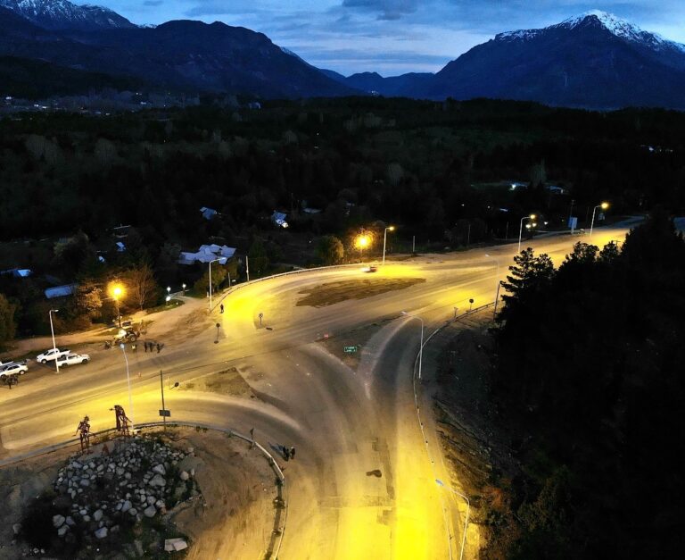 Vialidad Nacional inauguró obra de iluminación en la RN°40, acceso a Lago Puelo