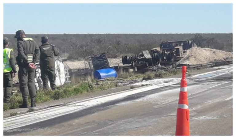 Un camionero murió al volcar e incendiarse el camión que conducía por Ruta N° 3