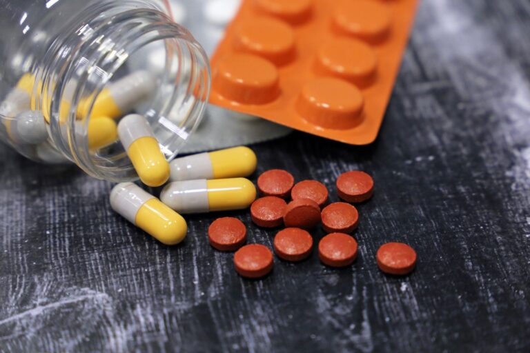 La UNPSJB realiza una encuesta sobre el uso de medicamentos durante la pandemia