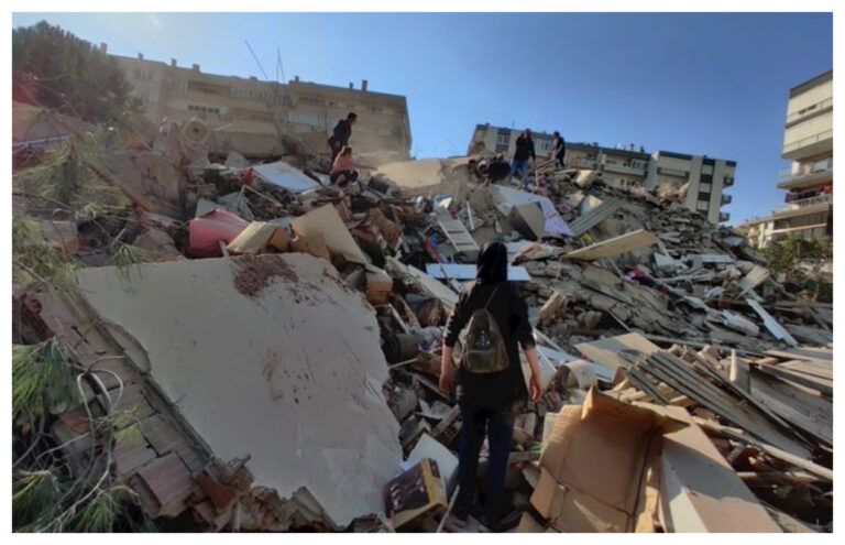 Un terremoto de magnitud de 6,6 con epicentro en Grecia sacudió a Turquía
