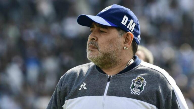 Dio negativo el hisopado que le hicieron a Diego Maradona