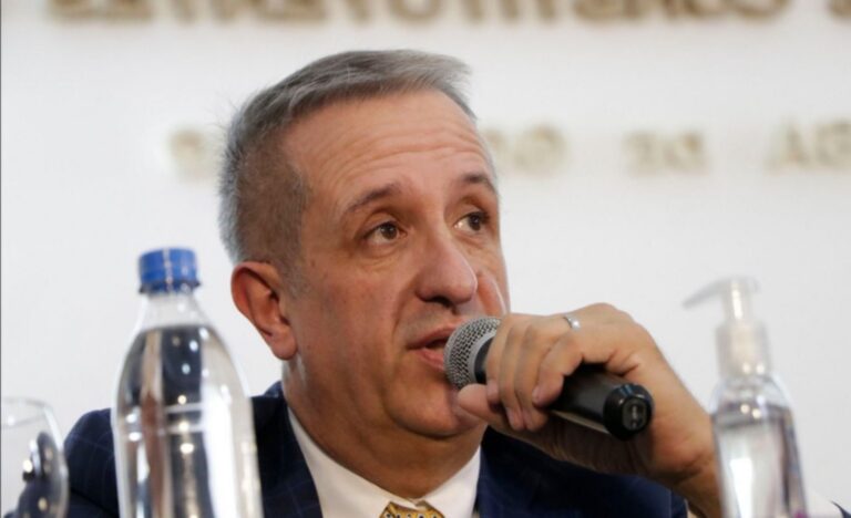 Antonena: «El objetivo es no volver más al pago escalonado»