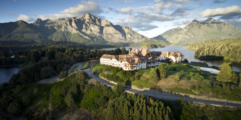 El Llao Llao abrió hoy sus puertas tras 8 meses de inactividad