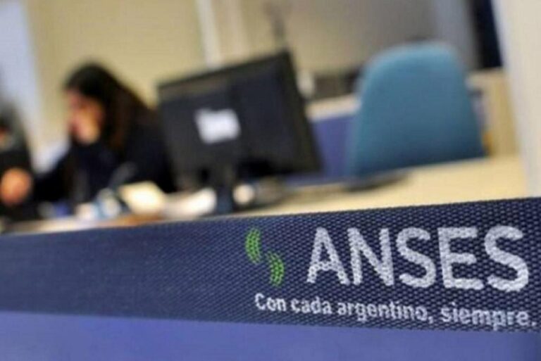 Habrá un plus de $12 mil para beneficiarios de AUH por fin de año