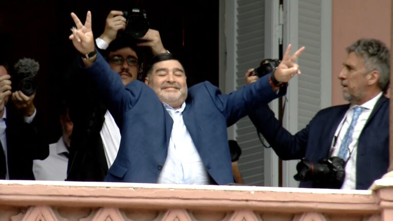 Alberto Fernández ofreció la Casa Rosada para el velatorio de Maradona