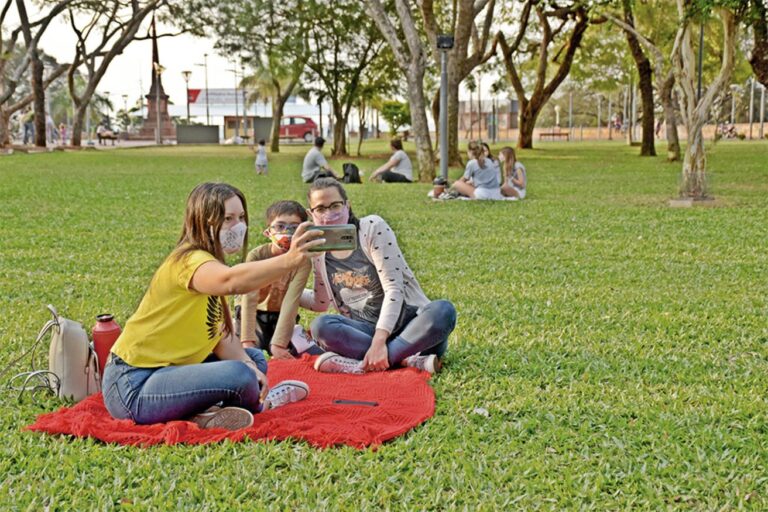 Nuevo decreto en Chubut: permitirán las reuniones familiares en espacios abiertos