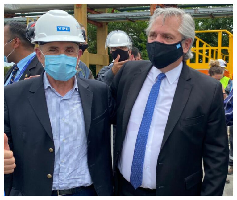 Llugdar presenció la inauguración de nuevas instalaciones de YPF