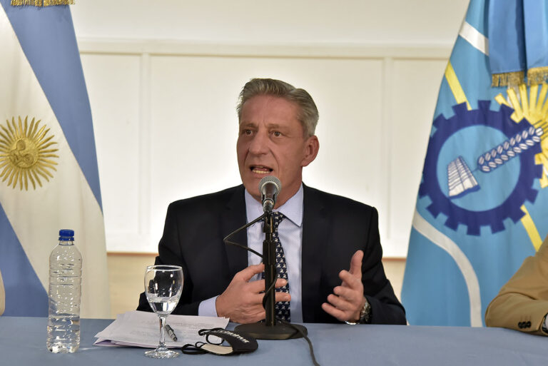 Arcioni anunció: » pudimos llegar a un acuerdo con el 91 por ciento de los acreedores»