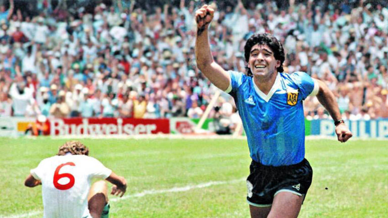 A través de un proyecto de ley buscan que Maradona aparezca en billetes