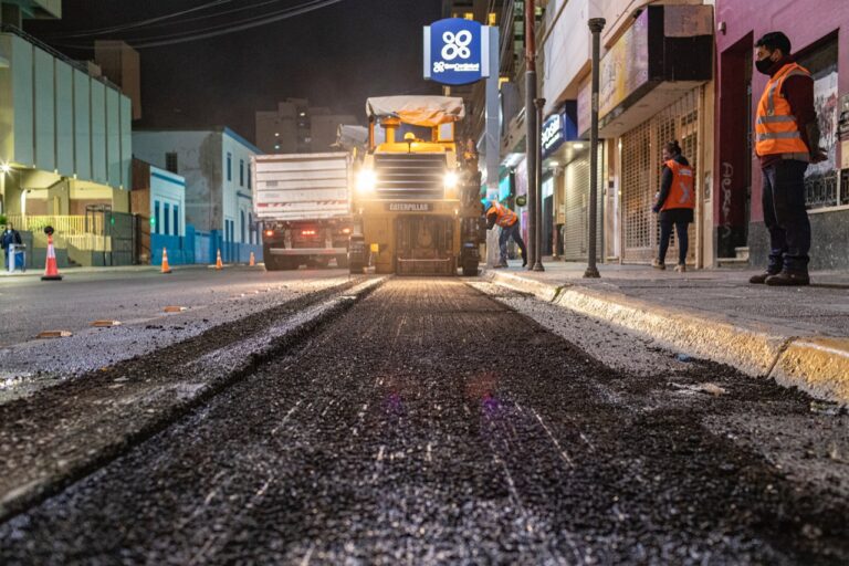 Comenzaron las tareas de repavimentación en calle San Martín