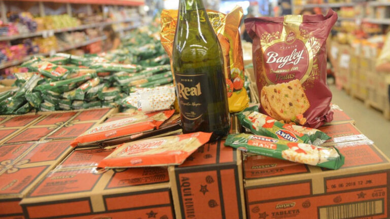 Provincia acordó una canasta navideña con supermercados
