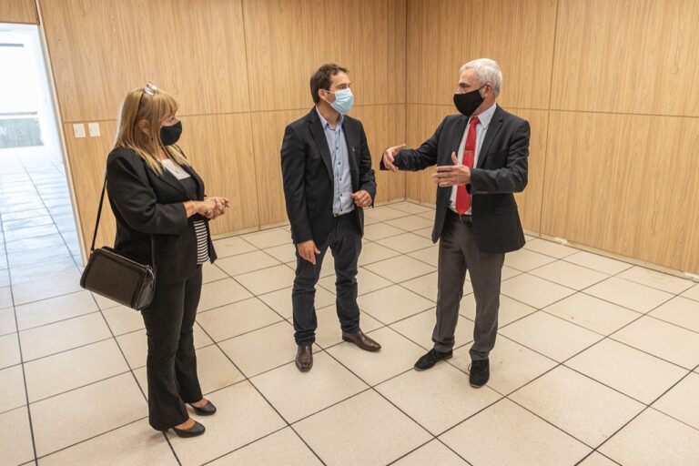 Luque recorrió la Ciudad Judicial con el presidente del Superior Tribunal de Justicia