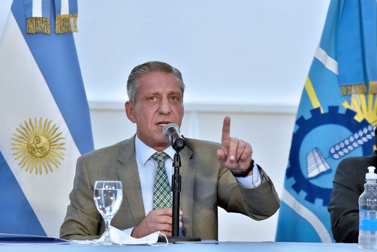 Este lunes reasume el gobernador de Chubut Mariano Arcioni