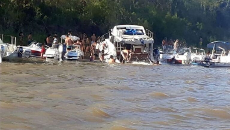 Organizaron fiesta clandestina en un yate y casi se hunde por la cantidad de jóvenes