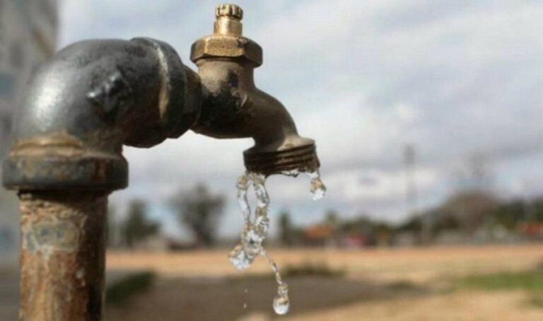 Comodoro: este domingo habrá corte de agua por 18 horas