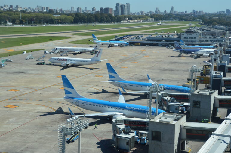 El Gobierno congeló hasta 2022 las tasas aeroportuarias para vuelos de cabotaje