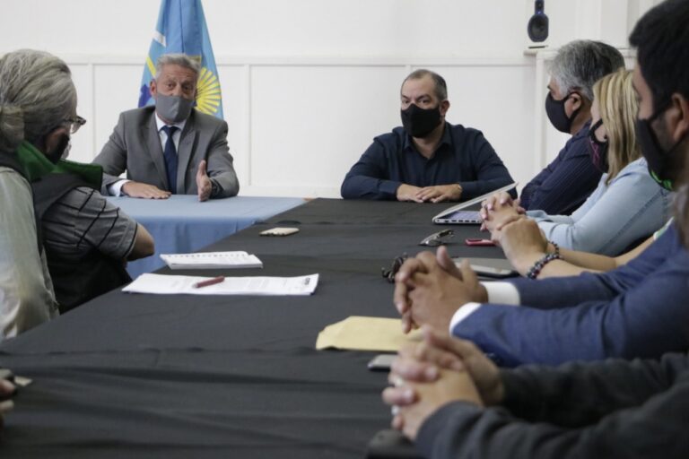 Arcioni recibió en Casa de Gobierno a la conducción de ATE