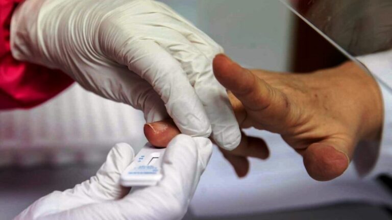 La ANMAT aprobó el primer test argentino para la detección rápida de coronavirus