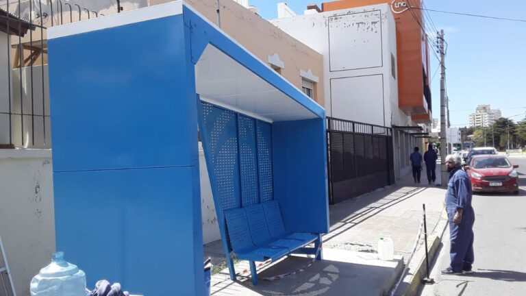 Instalarán nuevas garitas de colectivo en Comodoro