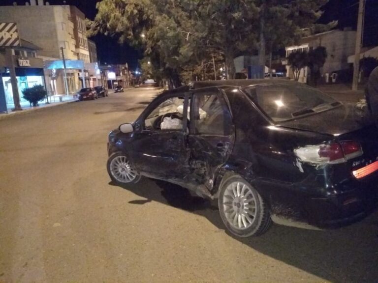 Comodoro: Accidente en Av. Kennedy, uno de los involucrados se dio a la fuga