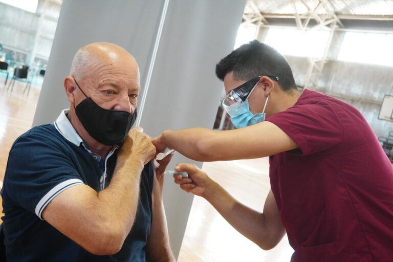 Coronavirus: Diferirán la aplicación de la segunda dosis de vacunas