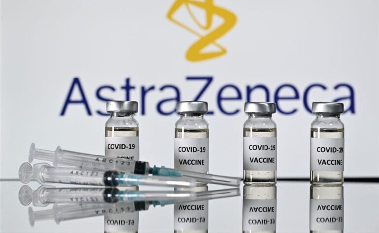 AstraZeneca anunció que su vacuna es 79% eficaz y no genera trombosis