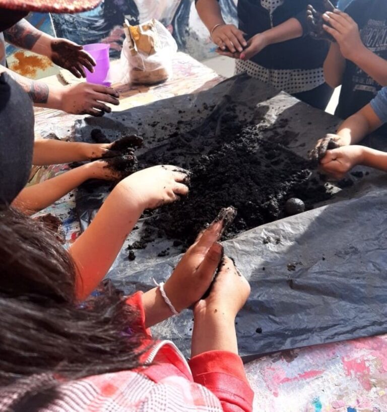 Los chicos de Patria Grande «Plantaron Memoria»