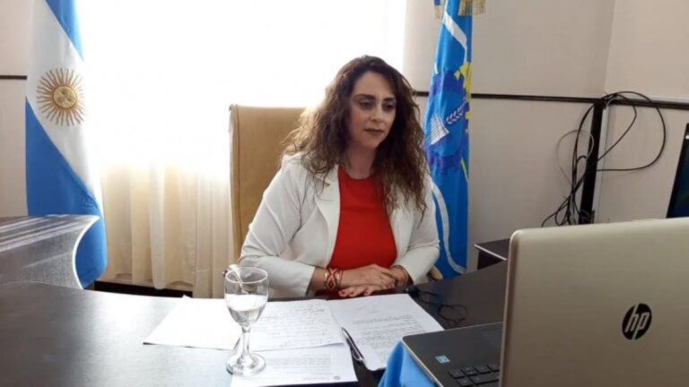 La intendenta de Camarones denunció que fue extorsionada por trabajadores pesqueros