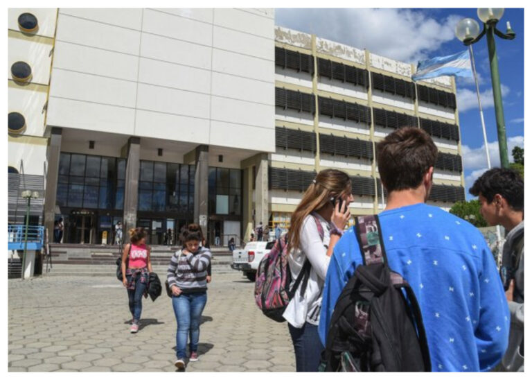 Docentes universitarios harán paro este jueves y viernes