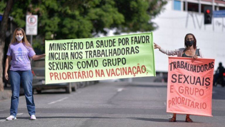 Trabajadoras sexuales de Brasil están de paro porque no las vacunan