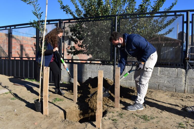 Avanza el programa «Mi barrio más verde» en Comodoro