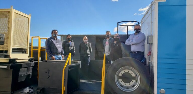 Llugdar supervisó refuncionalización de un tráiler de la empresa DLS