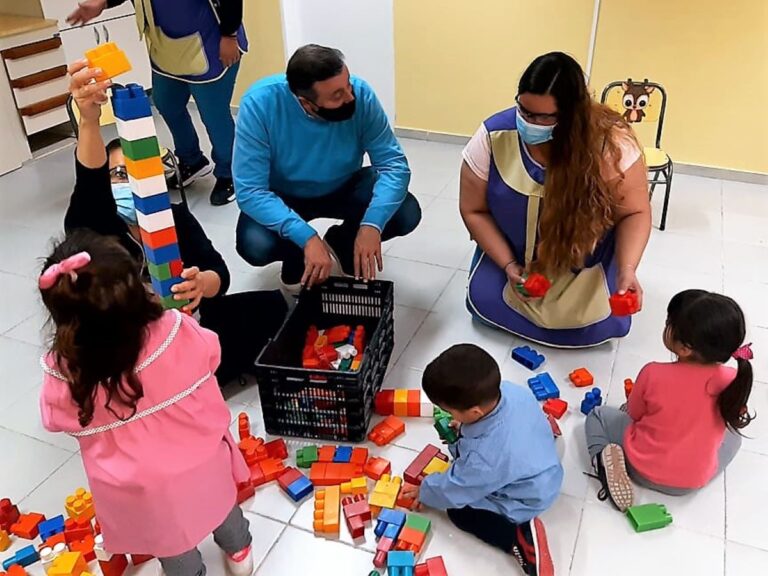 Los jardines maternales municipales trabajan bajo un estricto protocolo