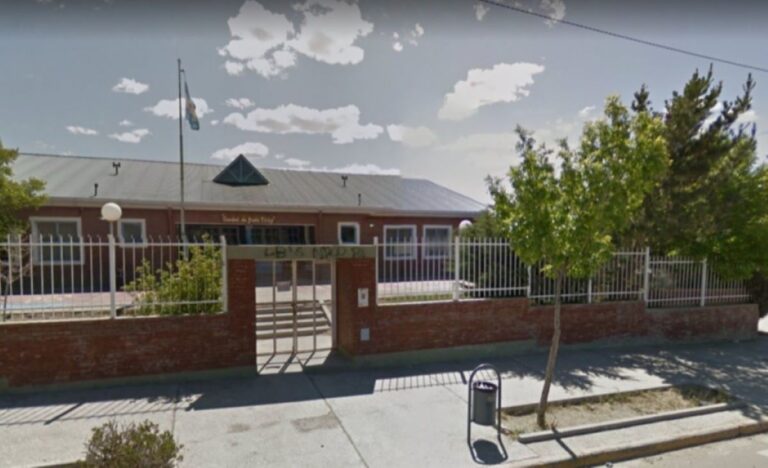 Rada Tilly: Padres organizados piden que el inicio de clases presenciales
