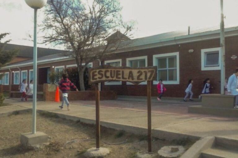 Escuela N° 217 de Rada Tilly, «la semana que viene iniciaría presencial 3ro y 6 to»