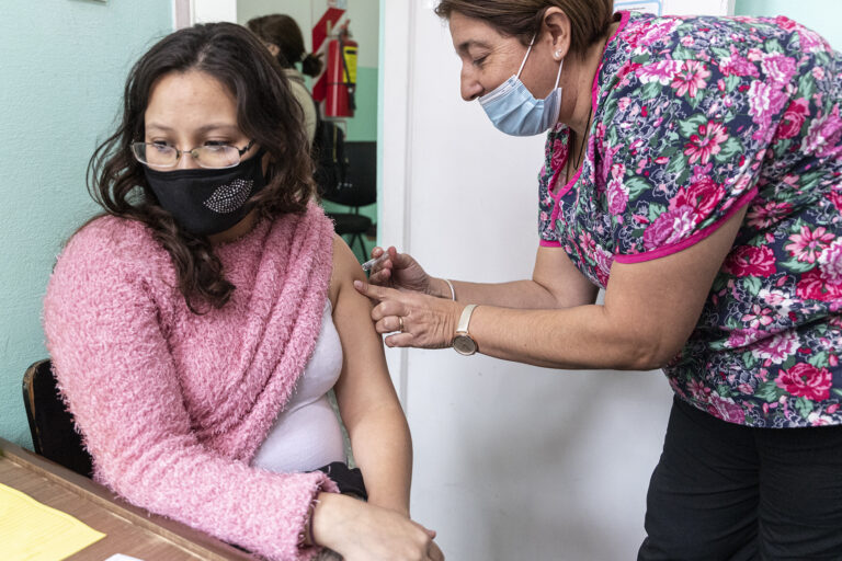 Continúa la campaña de vacunación antigripal en la zona sur de Comodoro