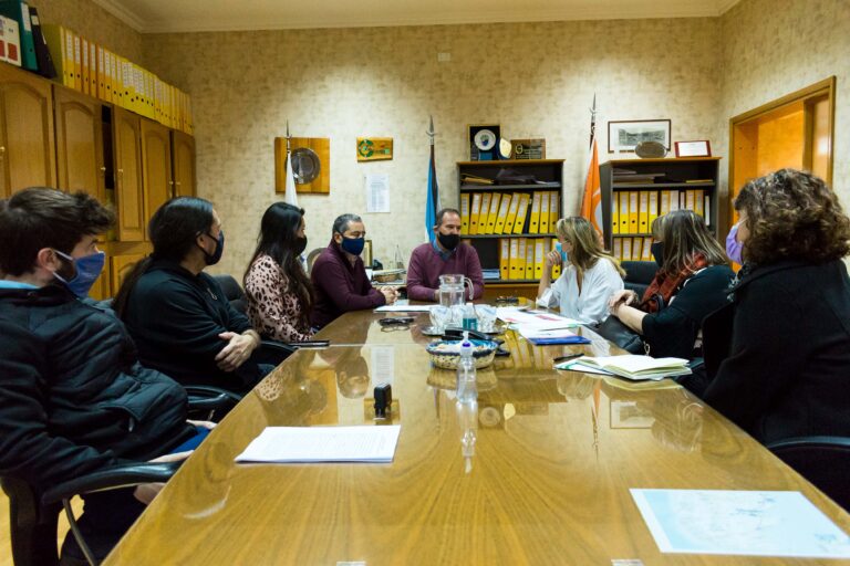 Internet: La SCPL firmó un convenio de colaboración con Fundación Crecer