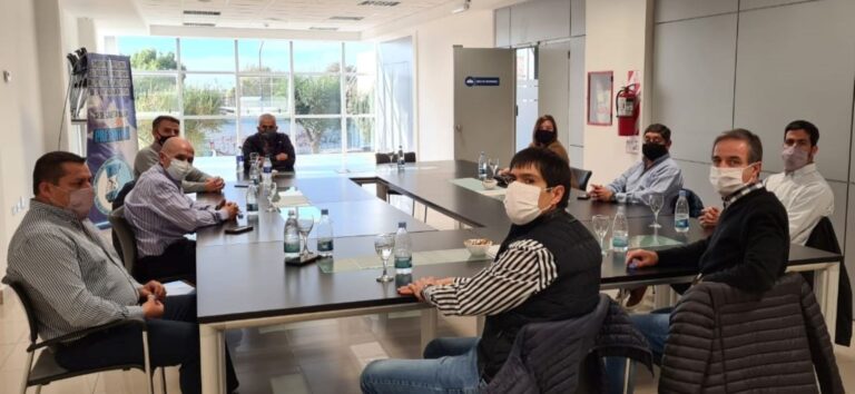 Llugdar y Villegas mantuvieron un encuentro con la nueva directiva de las PyMEs del Golfo San Jorge