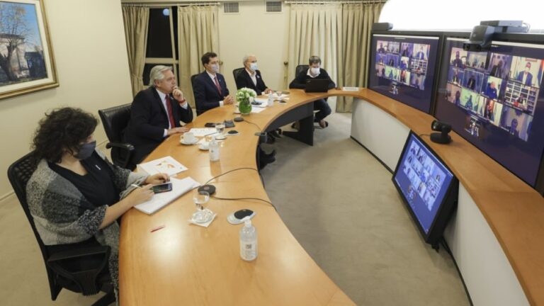 El Presidente continúa las reuniones con gobernadores antes de definir nuevas medidas
