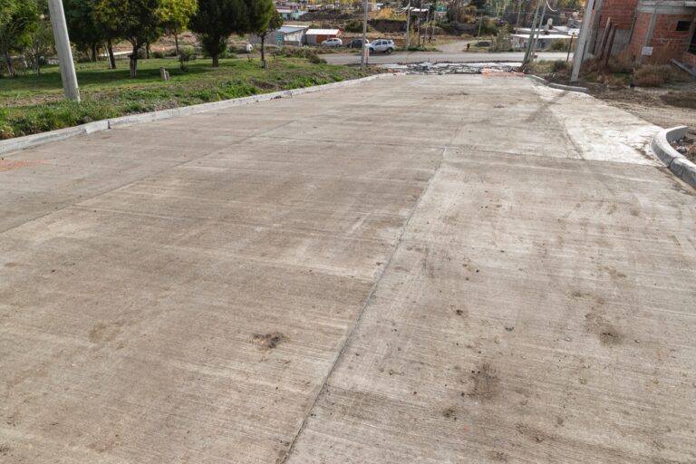 Comodoro: avanzan con el plan de pavimentación en zona norte