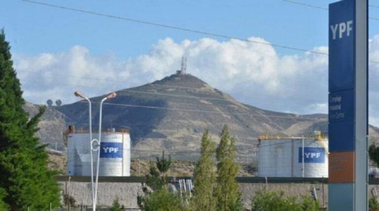 Se cumplen 99 años de la creación de YPF