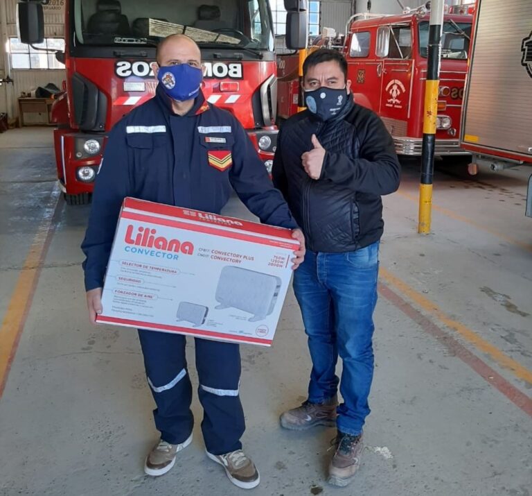 Petroleros Jerárquicos donaron radiador eléctrico a Cuartel de Bomberos en Comodoro