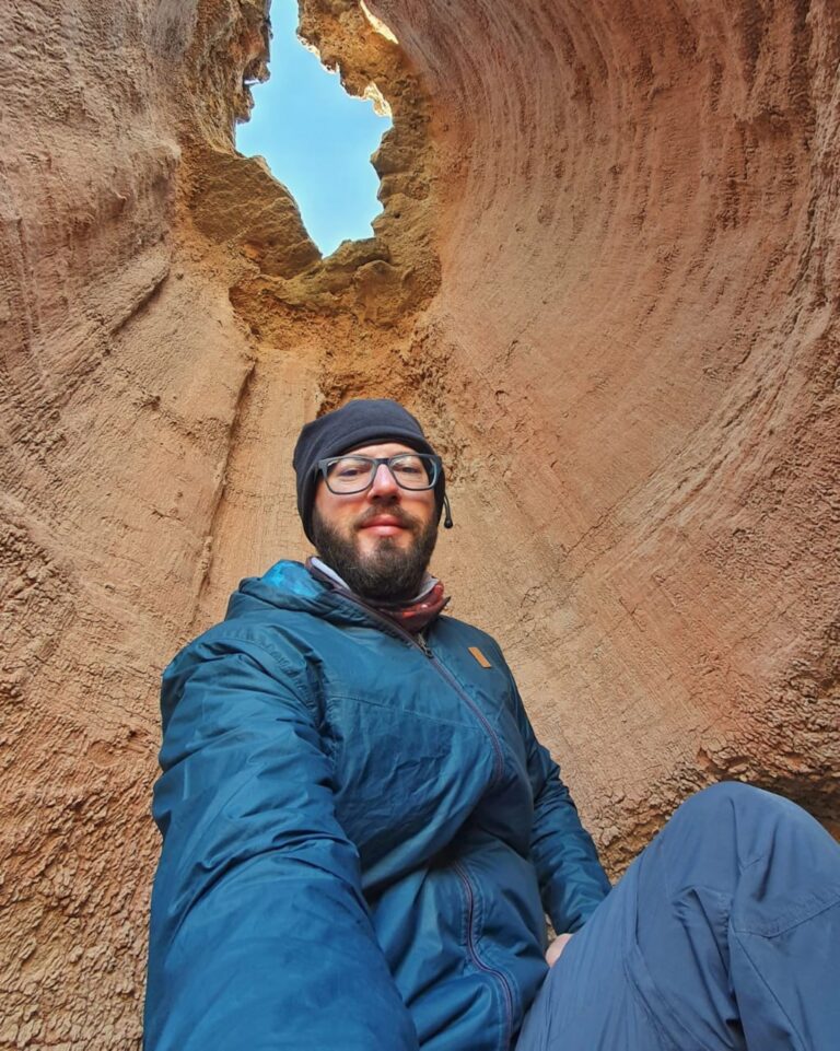 Pablo Imhoff recorrió Rocas Coloradas junto a Comodoro Turismo